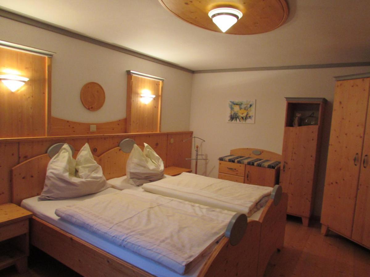 Bed and Breakfast Arkadenhof Fam. Schneider Eichenbrunn Exterior foto