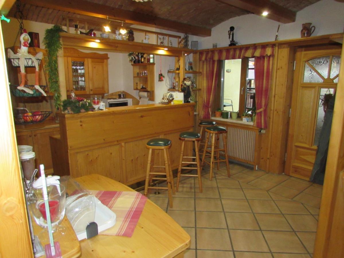 Bed and Breakfast Arkadenhof Fam. Schneider Eichenbrunn Exterior foto