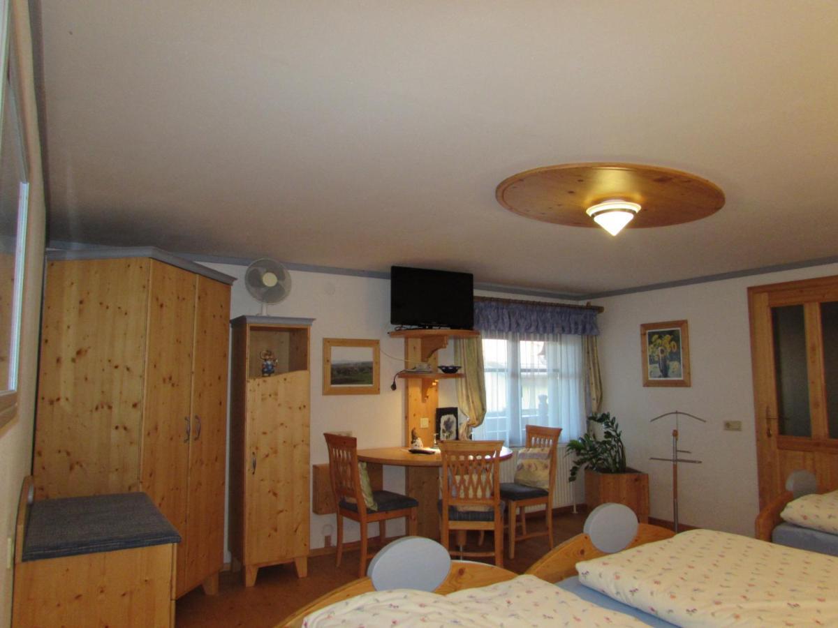 Bed and Breakfast Arkadenhof Fam. Schneider Eichenbrunn Exterior foto